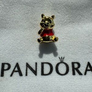 Disney x PANDORA Winnie The Pooh Bear Charm